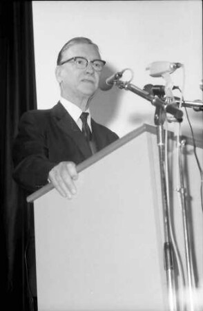 22. Tagung 1972 Mediziner: Ulf v. Euler am Rednerpult
