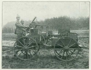 Foto eines Maschinengewehr-Wagens 08 beim Beschuss von Luftzielen (Druck)