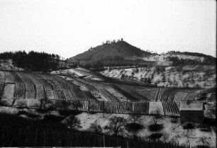 Varnhalt; Baden-Baden: Yburg und Weinberge von Varnhalt