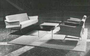 Sofa "443" und Sessel "442" der Walter Knoll GmbH und Co. KG.