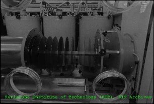 Glovebox mit Anschluss an den Hafniummonitor des Instituts für Radiochemie (IRCh)