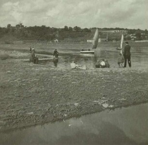 Angler und Segelbotte auf der Elbe bei Scharfenberg