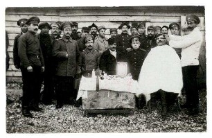Postkarten aus dem Kriegsgefangenenlager Puchheim: o.Nr.: Gruppenaufnahmen (mehrere Aufnahmen)