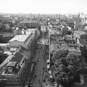 Bahnhofstraße in der Altstadt von Erfurt : Blickrichtung Norden