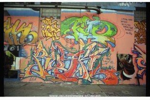FaCE RUSH | 78 | 19.05.01 | "FACe" ADS BEAST ... ISAK 25 TRC ADS MBH RUSH uKW AKuT CASE ES TRC | ..POTSDAM CiTY BABY.. | ..iT MAYBE OVER YOUR HEAD, BUT iT'S STiLL STRAiGHT FROM THE HEART! oNE LOVE | unleserlich | 4: AKuT CASE joK SRD DRM DEAM DeAM | EVERMORE | SuiCiDE KiNGS | SOK
