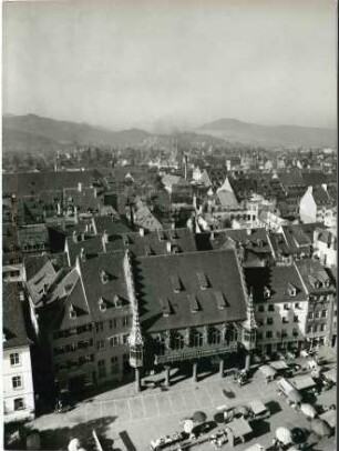 Historisches Kaufhaus und Münsterplatz