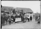 Fasnacht Sigmaringen 1928; Umzugswagen 'Weltzirkus' im Bauhof