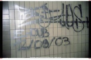 unleserlich | E-DUB | 12/09/03