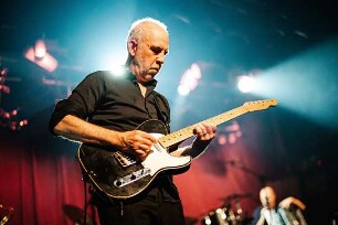 Element of Crime in Wenn es dunkel und kalt wird in Berlin