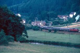 St. Thomas Lok Baureihe 215 Eilzug Bnb-Wagen Einfahrsignal