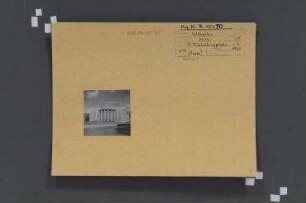 Volksbühne, Straßenansicht. Berlin, Mitte, Rosa-Luxemburg-Platz