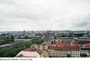 Dresden-Neustadt. Blick vom Turm der Dreikönigskirche über die Hauptstraße nach Süden