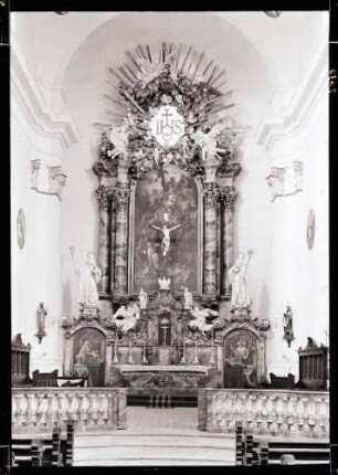 Kirche; Hochaltar nach der Restaurierung