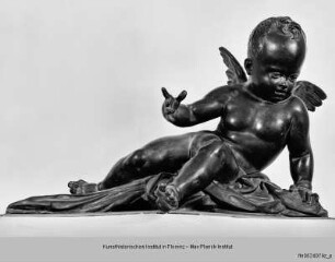 Putten : Geflügelter Putto