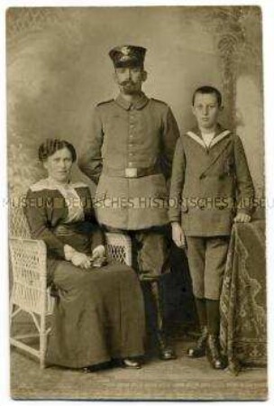 Familienporträt von Johannes, Alwine und Ewald Barth