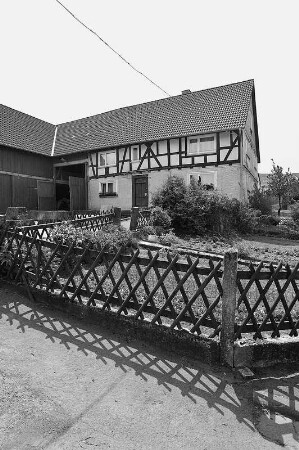 Fachwerkwohnhaus; Herbstein, Am Kirchberg 1