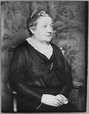 Portrait Frau Cremer
