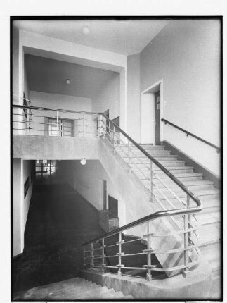 Schule Graudenzer Weg (Hamburg-Barmbek): Treppenhaus : SchumacherWV Nr. 311