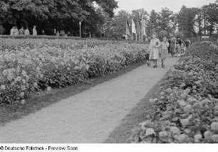 Blumenbeete auf dem Ausstellungsgelände