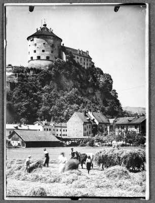 Vor Kuftstein in der Erntezeit : Vor der Feste über Kufstein