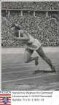 Berlin, 1936 / XI. Olympische Sommerspiele / Jesse Owens (1913-1960), USA, beim Start zum 200-Meter-Endlauf / Sammelwerk 'Olympia 1936 - Band II' Nr. 14, Bild Nr. 33, Gruppe 60