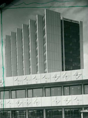 Unfallklinik, 1966