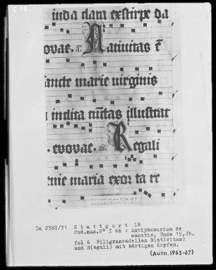 Antiphonarium de Sanctis (Dominikanerinnenhandschrift) — Zwei figürlich verzierte Initialen auf einer Textseite, Folio 6recto