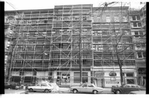 Kleinbildnegative: Mietshäuser, Maaßen- und Winterfeldtstraße, 1982