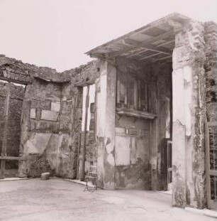 Fauces mit Larenaltären : Pompeji, Haus des Faun
