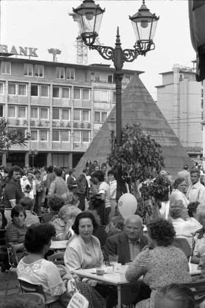 Umgestaltung des Marktplatzes. Übergabe mit Bürgerfest