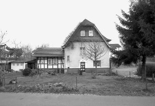 Ehem. Bahnhof (Bahnhof); Lohfelden, Bahnhofstraße 18