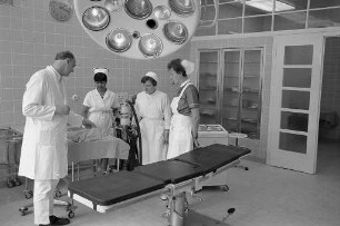 Erweiterung und Modernisierung der Zahn-, Mund- und Kieferklinik der Städtischen Krankenanstalten Karlsruhe.