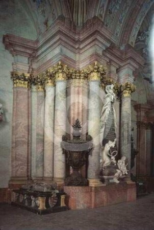Fürstengruft in der Klosterkirche Grüssau