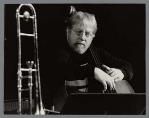 Red Mitchell : Portrait des Bassisten Red Mitchell beim 26. Jazz Jamboree Warschau 1984