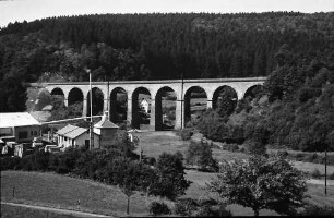 Friedrichsdorf: Bahnviadukt im Ittertal