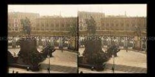 Nationaldenkmal Kaiser Wilhelm I. an der Schlossfreiheit, Bauakdemie im Hintergrund, Berlin