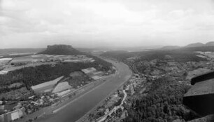 Sächsische Schweiz. Blick von der Festung Königstein zum Lilienstein