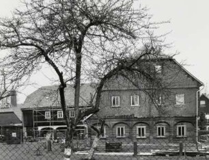 Neugersdorf, Hakenhof : Neugersdorf. Hakenhof (1. Hälfte 19. Jahrhundert), Am Markt 4. Straßenansicht