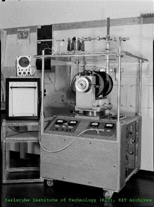 Elektronen-Spin-Resonanz-Spektrometer im Institut für Strahlenchemie (IStC)