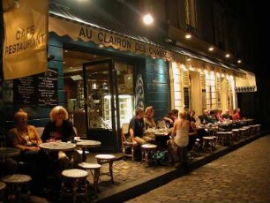 Montmartre, Place du Tertre, Straßencafes