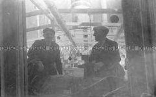 Selbstversenkung des Hochseepassagierdampfers "Columbus" am 19. Dezember 1939, Heimfahrt der älteren Besatzungsangehörigen (54-60 Jahre) vom Internierungslager auf Angel Island, Kalifornien, an Bord des italienischen Dampfers "Fella"