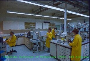 Blick in ein Labor des Instituts für Technische Chemie/Chemisch-Physikalische Verfahren (ITC/CPV)