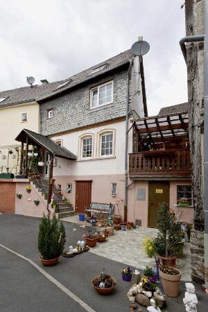 Wohnhaus; Weilrod, Mittelstraße 26