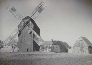 Niedercunnersdorf-Ottenhain. Mühlengehöft mit Bockwindmühle