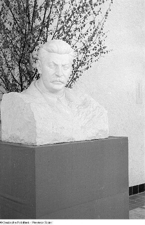 Büste von Josef Stalin