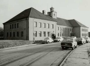 Dresden-Friedrichstadt, Magdeburger Straße 58. Elbhafen (angelegt 1891-1896). Ostkai, Verwaltungsgebäude (um 1955)