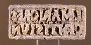 Stempel mit lateinischer Inschrift L.MARICRES / CFNTISIVN (L.Marius Crescens Iunior)