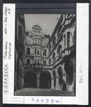 Nürnberg: Pellerhaus, Hofansicht, 1605 von Jakob Wolff d. Ä.