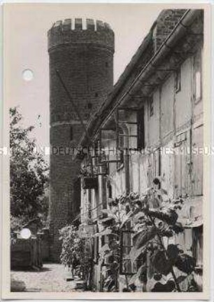 Pyritz, Häuser an der Stadtmauer, Eisturm