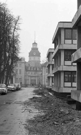 Neubau für Geistes- und Sozialwissenschaften der Technischen Hochschule am Schloßplatz.